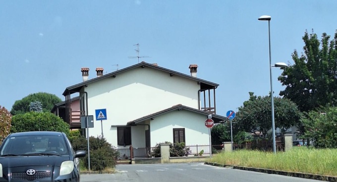 Torna dal medico e trova la casa svaligiata