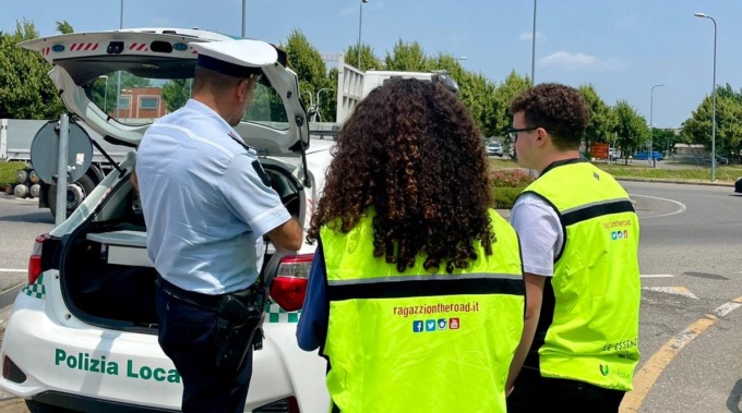 “Ragazzi on the road”, al fianco degli agenti per una settimana sulle strade del paese