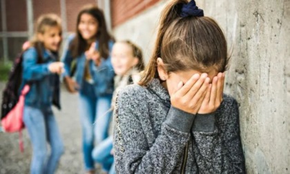 Minacciata e picchiata: l'incubo dei bulli su una bambina di 11 anni