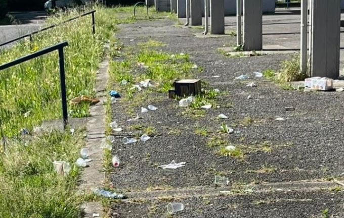 Calcio, stretta del Comune su bottiglie e lattine nei parchi