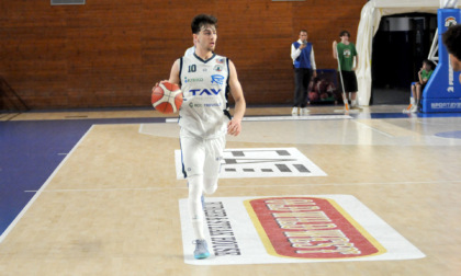 Il playmaker Tommaso Vecchiola firma in A2 alla JuVi Cremona