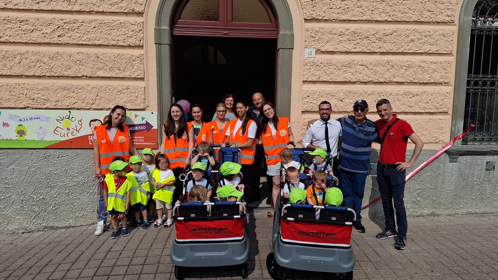 Cologno al Serio Inaugurate due "scialuppe" per portare a spasso i bimbi del nido