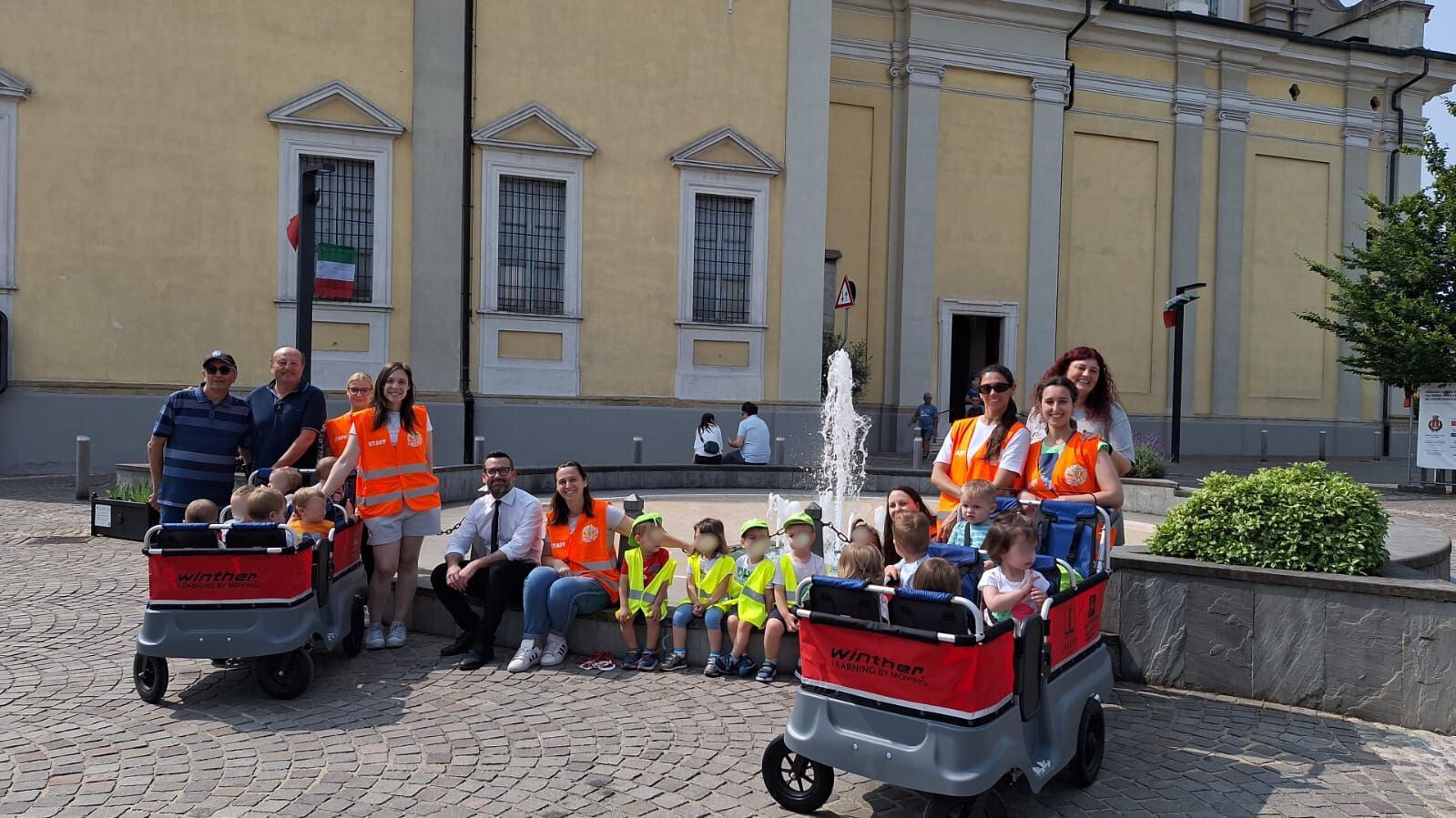 Cologno al Serio Inaugurate due "scialuppe" per portare a spasso i bimbi del nido