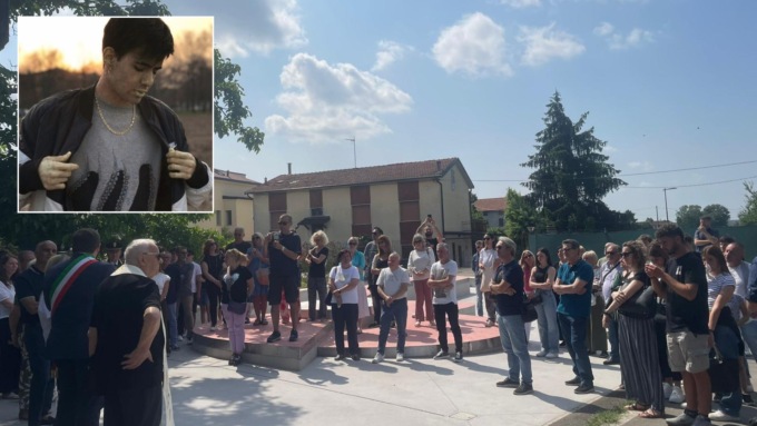 “Il vento è il suo abbraccio”: una piazzetta per ricordare Gabriele Raffa, ucciso a 15 anni da un’auto