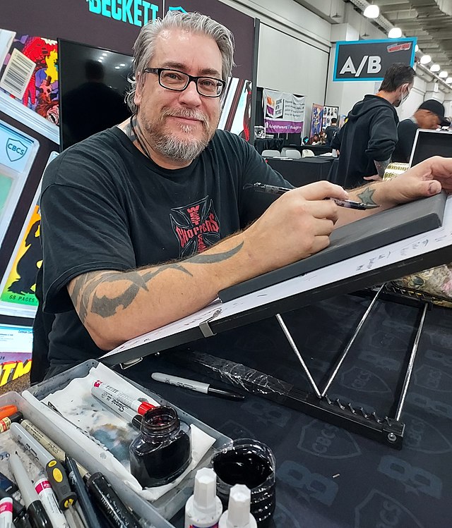 Simon_Bisley,_New_York_Comic_Con_2022 (1)