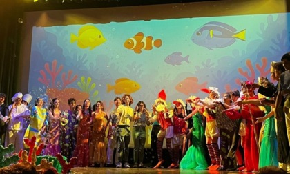 “La voce del mare” riporta il teatro sul palcoscenico del paese in riva all’Oglio