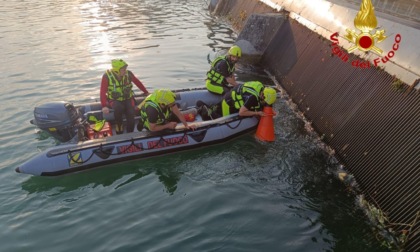 Si tuffa nell'Adda ma non riemerge: sono riprese le ricerche del 17enne disperso