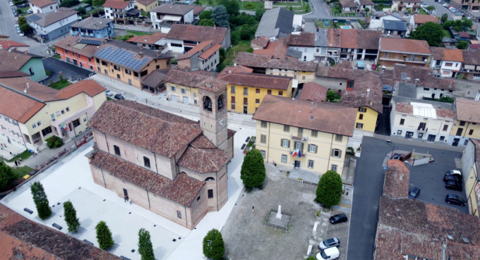 Taglio del nastro al nuovo centro storico