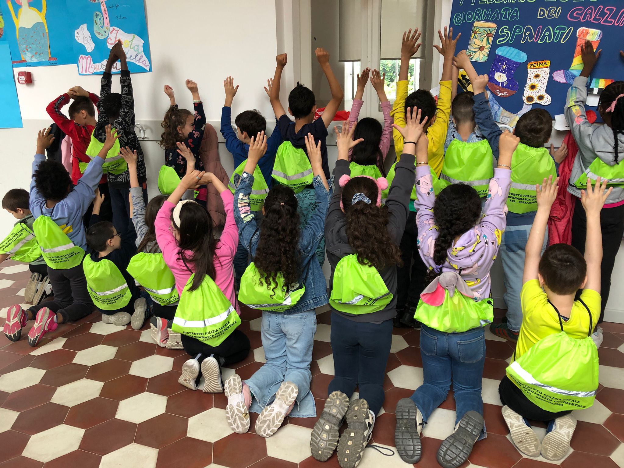 Caravaggio Patentino ai ragazzi delle scuole, dopo corsi di eucazione civica e stradale