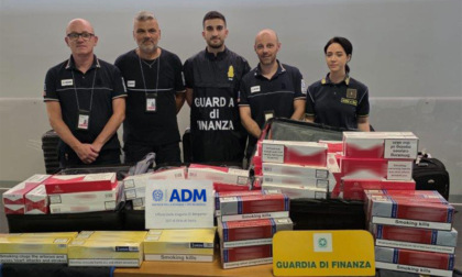 Maxi sequestro all'aeroporto di Orio: fermata in dogana una tonnellata di sigarette di contrabbando