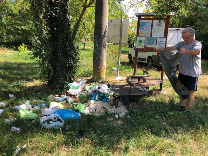 Fiume Oglio, i volontari del Gelso in campo contro l’inciviltà