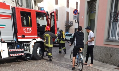 Esplosioni in pieno centro, una fuga di gas la probabile causa