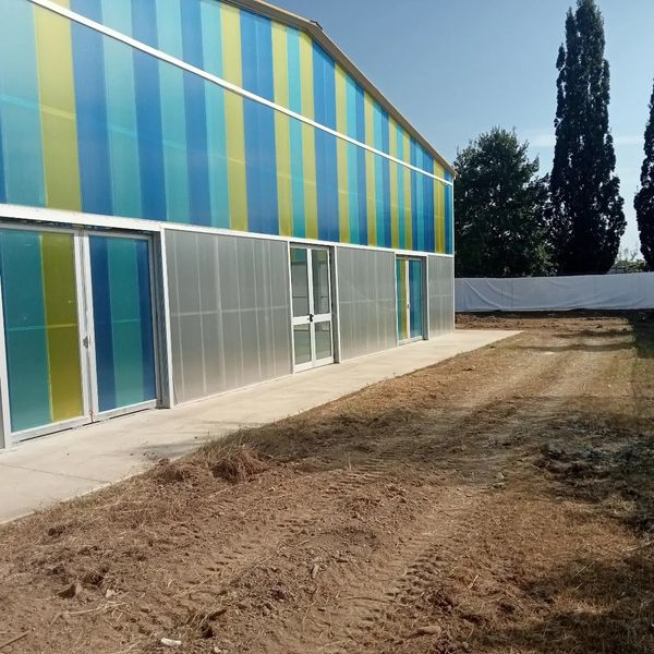 La struttura polivalente è fruibile, ma troppo calda:  Lamera fa appello al sindaco
