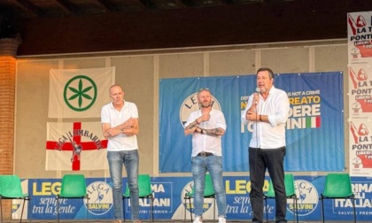 Il ministro Matteo Salvini alla festa della Lega: "Il ponte è tra le priorità"