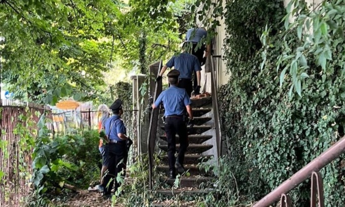 Controlli nell’ex Danelli, 20 persone identificate molte con precedenti