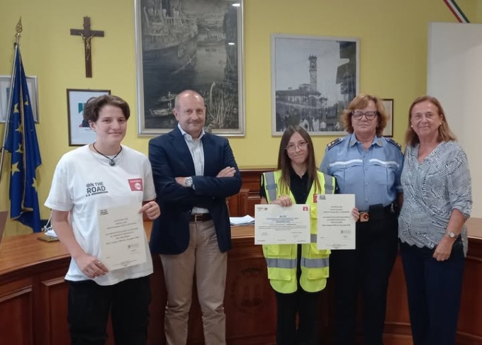 Progetto “on the road”, l’Amministrazione premia due giovani