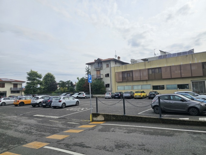 Il mercato “trasloca” in via Rossini, ma la nuova sede non piace a “Idea Comune”