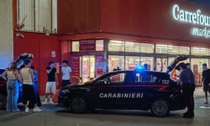 A Caravaggio controlli anche nei locali: identificati 83 giovani