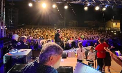 Oltre milleseicento persone a Morengo per il concerto dei "Nomadi"