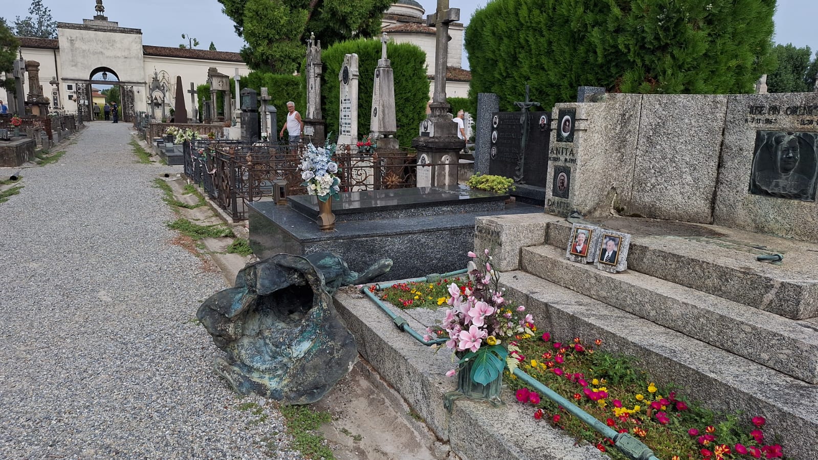 Tentato furto al cimitero di Caravaggio