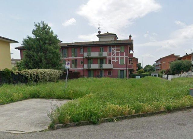 Il progetto dell’area cani “trasloca” nel piazzale Aldo Moro