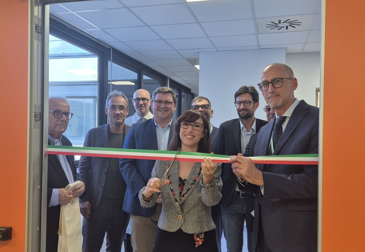 Taglio del nastro per la nuova risonanza dell’Ospedale di Treviglio