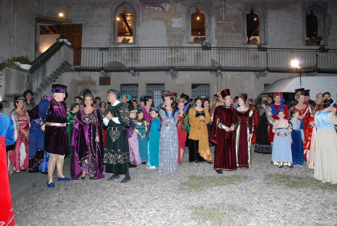 Dopo un anno di stop torna la sfilata storica con  gli abiti dell’Atelier degli oratori: vero cuore della rievocazione