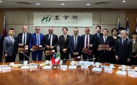 Malanchini in Asia per la Fiera dei semiconduttori: “La Lombardia riconosca Taiwan”