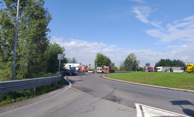 Eliambulanza a Isso: grave un ciclista investito sulla variante