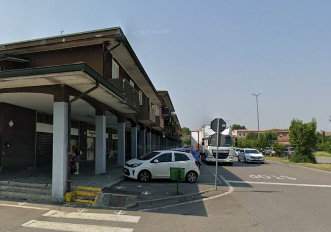 Armato di coltello minaccia i passanti: denunciato nel Cremasco