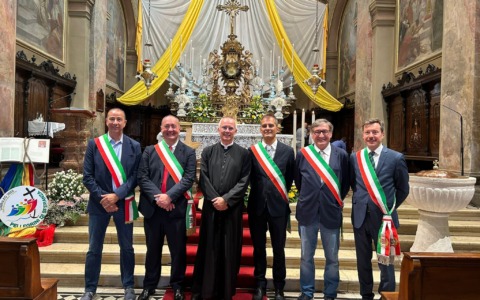 Nuovo parroco a Verdellino-Zingonia, la comunità in festa accoglie don Claudio Del Monte