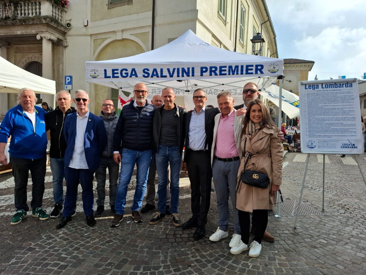 Lega in piazza e c’è il sindaco, manovre in corso per un centrodestra unito