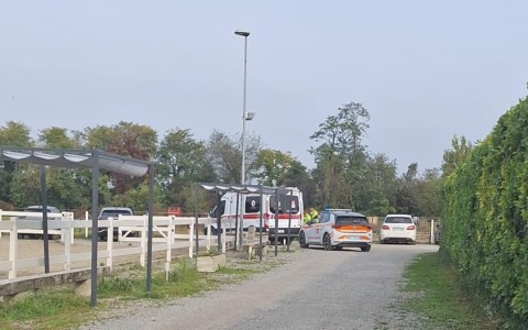 Cade da cavallo mentre si allena, arriva l’elisoccorso
