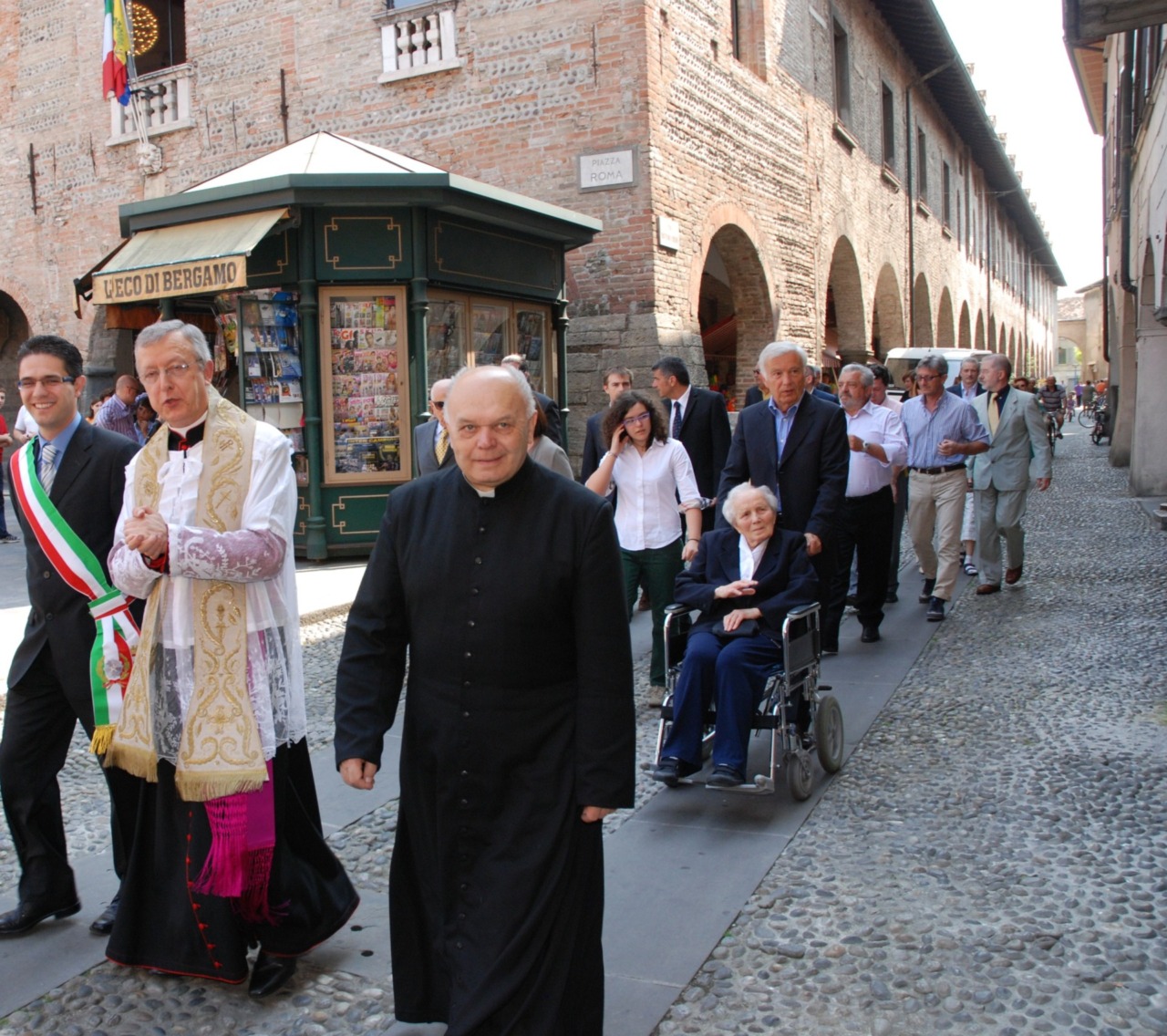 Si è spento a 86 anni monsignor Angelo Longaretti