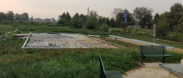 Atti vandalici lungo la roggia Fontanone fanno emergere un abusivismo nascosto