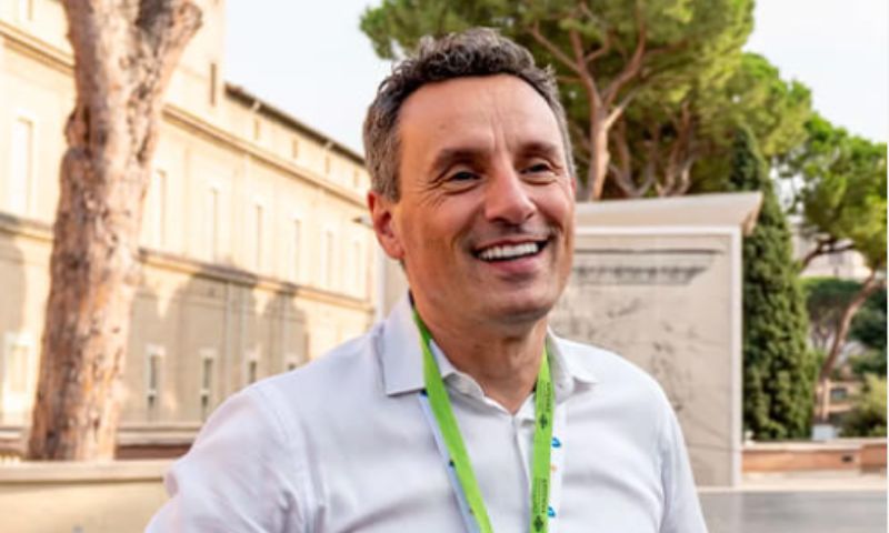 I “contributi volontari aggiuntivi” chiesti alle famiglie degli studenti: l’ombra di un sistema illecito nella sede Ikaros di Calcio
