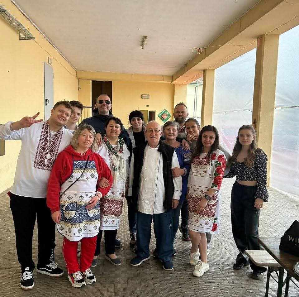 “Insieme siamo la forza”, oltre 140 persone al pranzo di solidarietà per l’Ucraina
