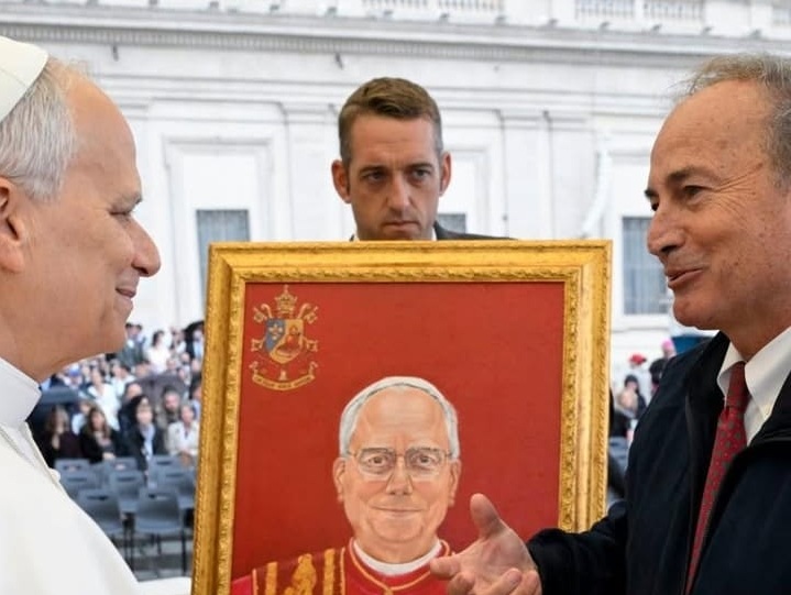 Il sogno di Saulo Ambrosini: l’artista che dona arte incontra Papa Leone XIV