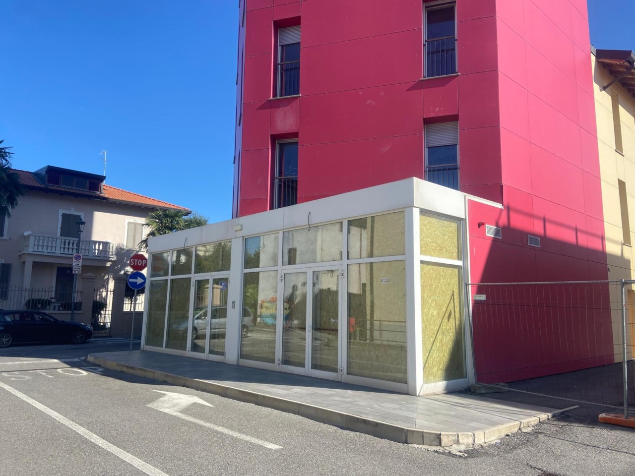 Stop agli abusivi nella “Torre Rossa”, sbarrati tutti gli ingressi