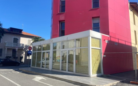 Stop agli abusivi nella “Torre Rossa”, sbarrati tutti gli ingressi