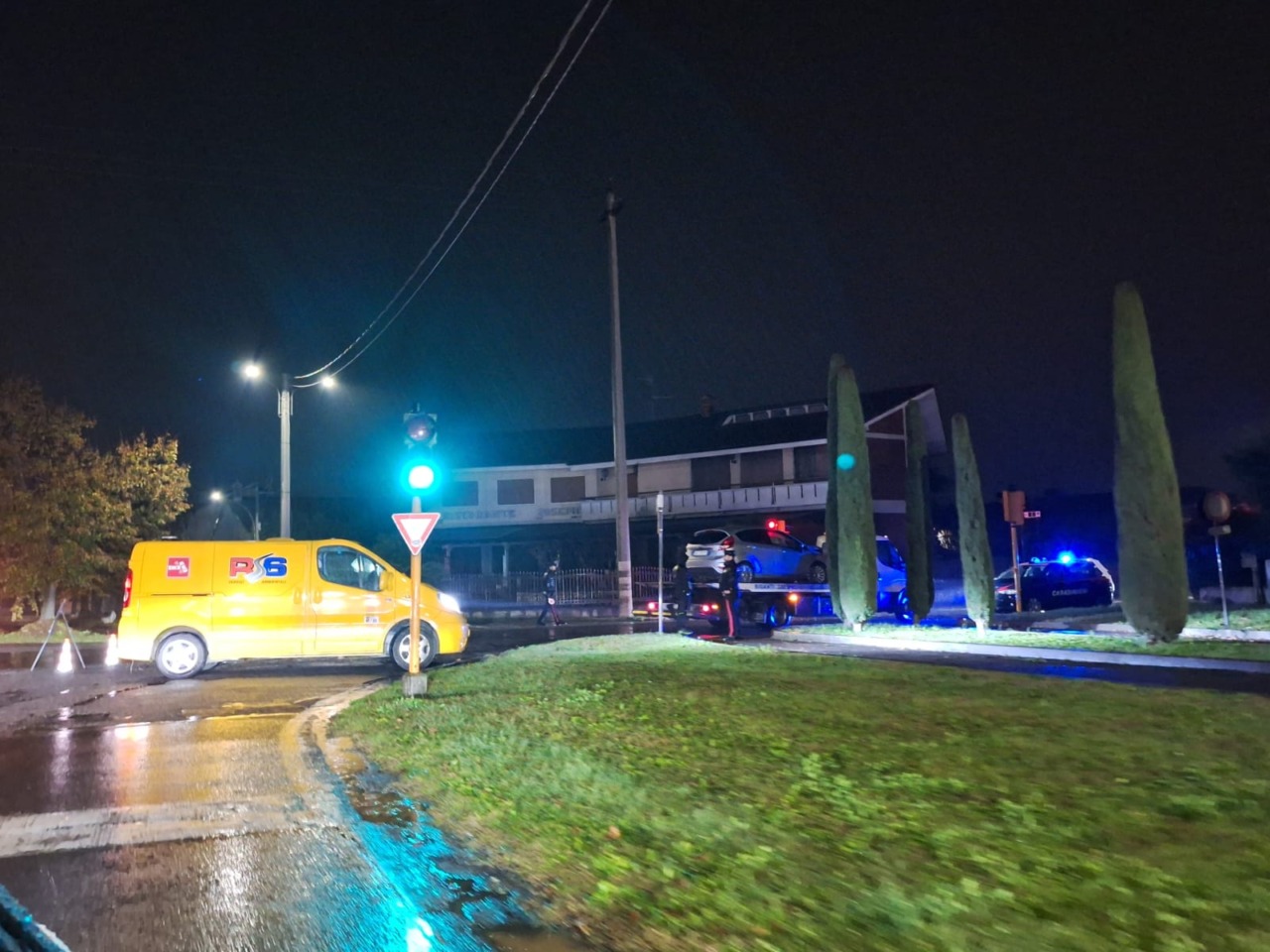 Schianto all’incrocio di Vidalengo, ferita una 49enne