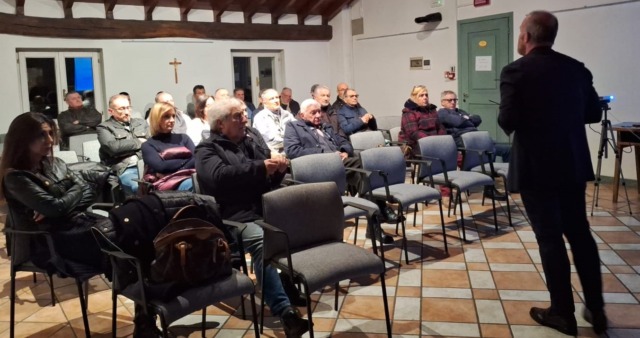 Elezioni 2027, Massimiliano Del Carro scende in campo e incontra i cittadini