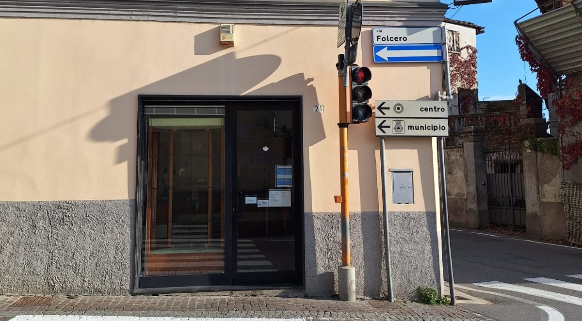 Tabaccaio picchiato e rapinato per strada mentre torna a casa dal lavoro