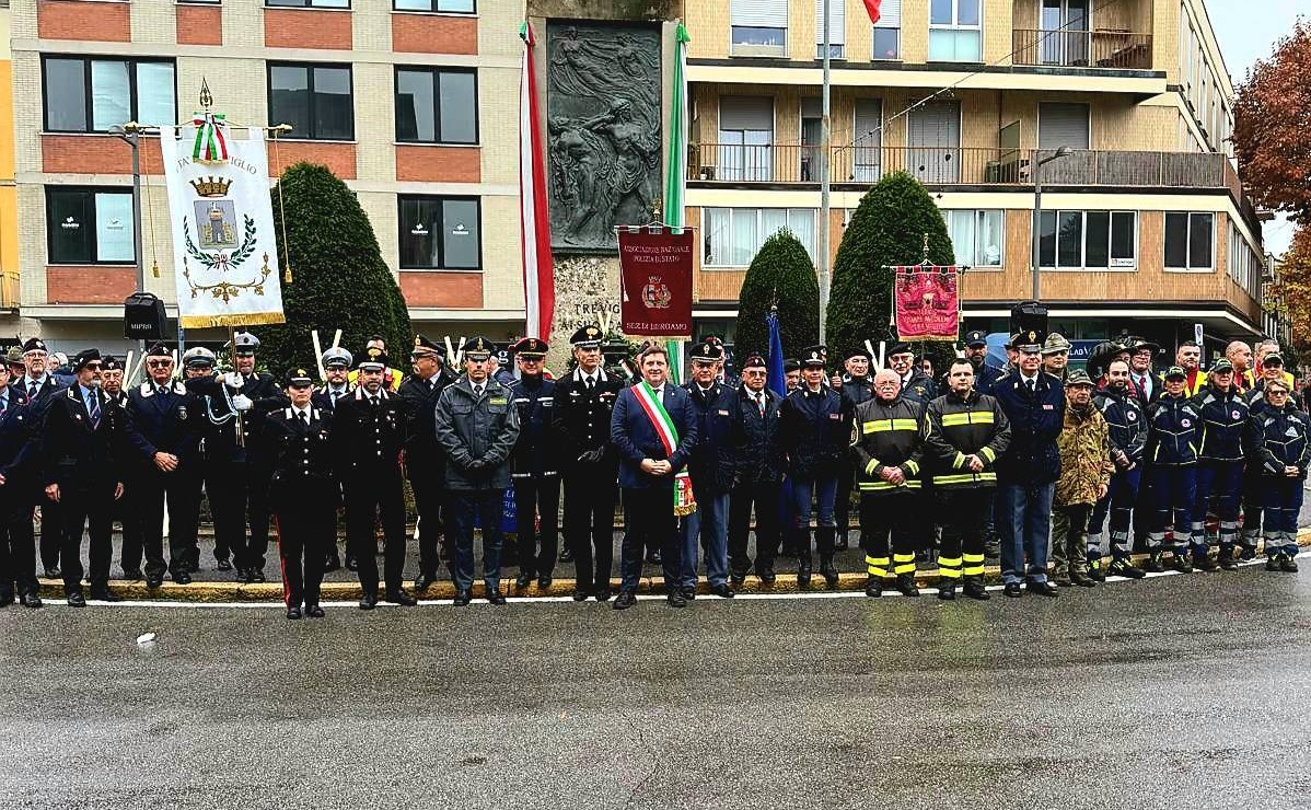 Treviglio si ferma per ricordare i suoi caduti e rinnova l’appello alla pace
