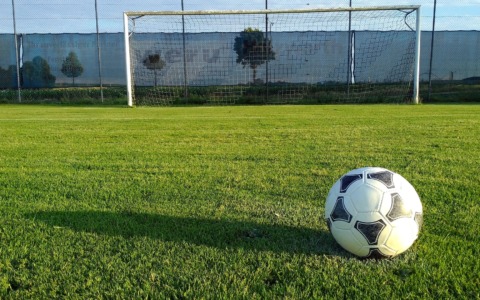 Quel gol “regalato” dopo l’incidente in campo: così a Pagazzano ha vinto lo sport