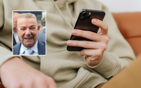 “Papà, ho perso il telefono…”, ma scopre la truffa e la manda all’aria