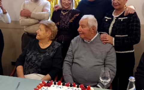 Il decano Silvio Donzelli ha spento 100 candeline, festa in famiglia con il sindaco e “Storie”