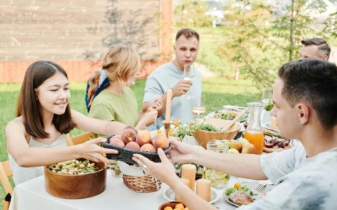 Dalla patata dolce al salmone: i 10 cibi per praticare il mindful eating