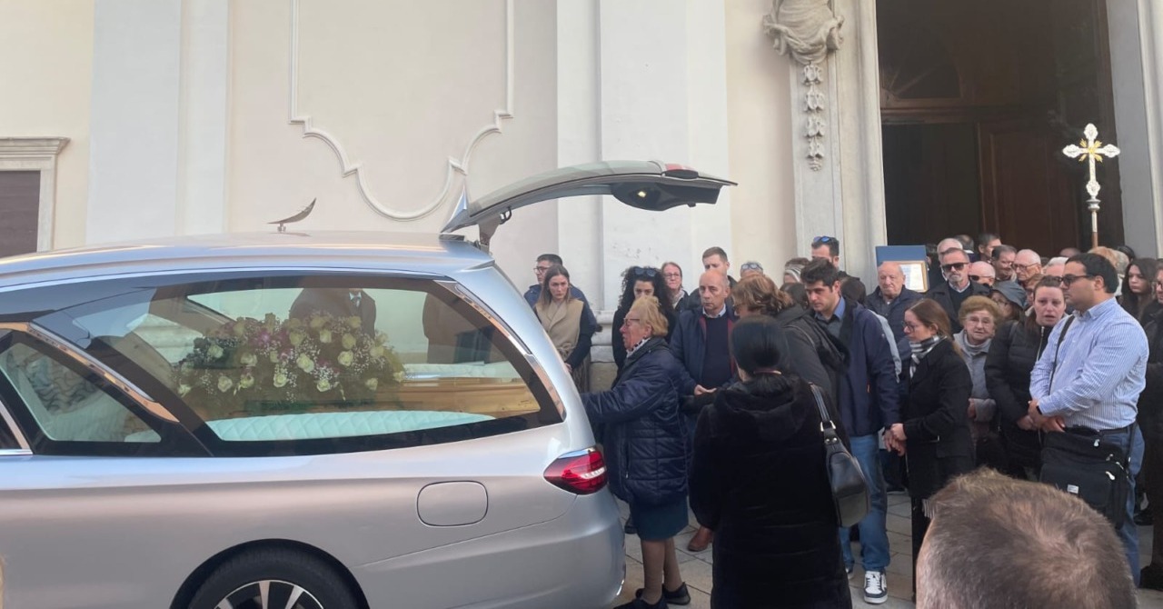 L’addio a Oscar Angioletti, la figlia: “Nei nostri cuori ci sarai sempre”