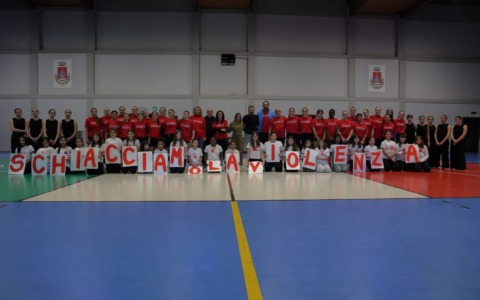 Fontanella scende in campo contro la violenza: successo per il terzo torneo di pallavolo